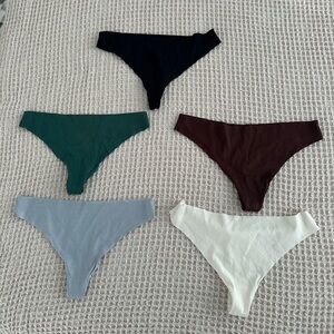 SET Active Seamless Mid-Rise Workout Thongs Bundle